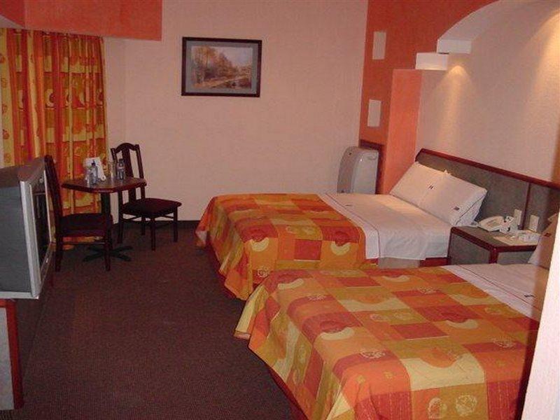 Hotel Principado Tijuana Aeropuerto 외부 사진